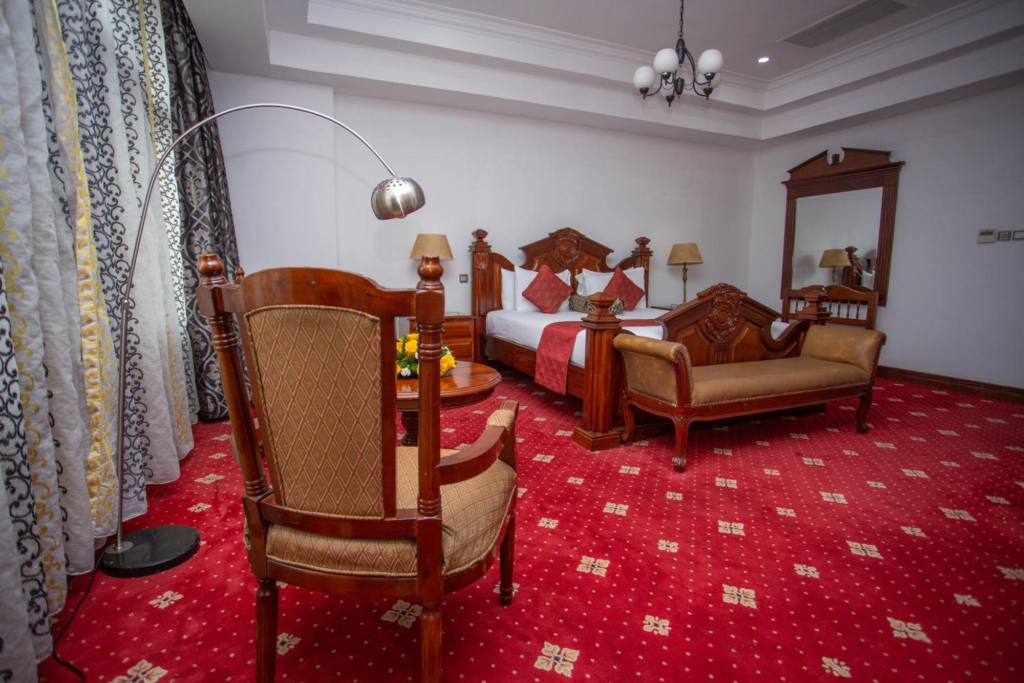 Weston Hotel Nairobi Exterior foto