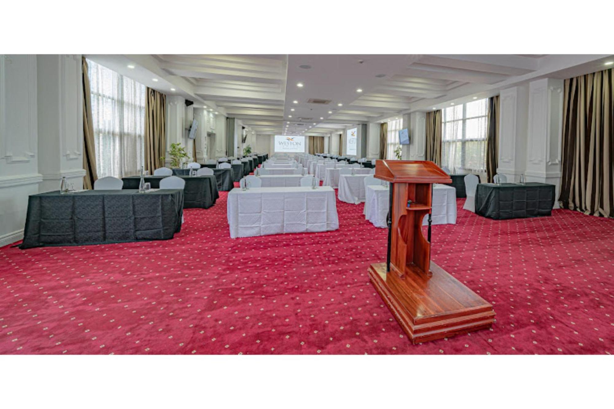 Weston Hotel Nairobi Exterior foto